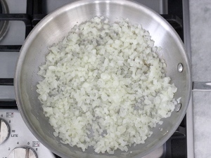 Гарнир из риса с грибами и морковью 