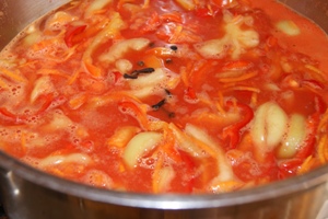 Лечо из болгарского перца и помидоров